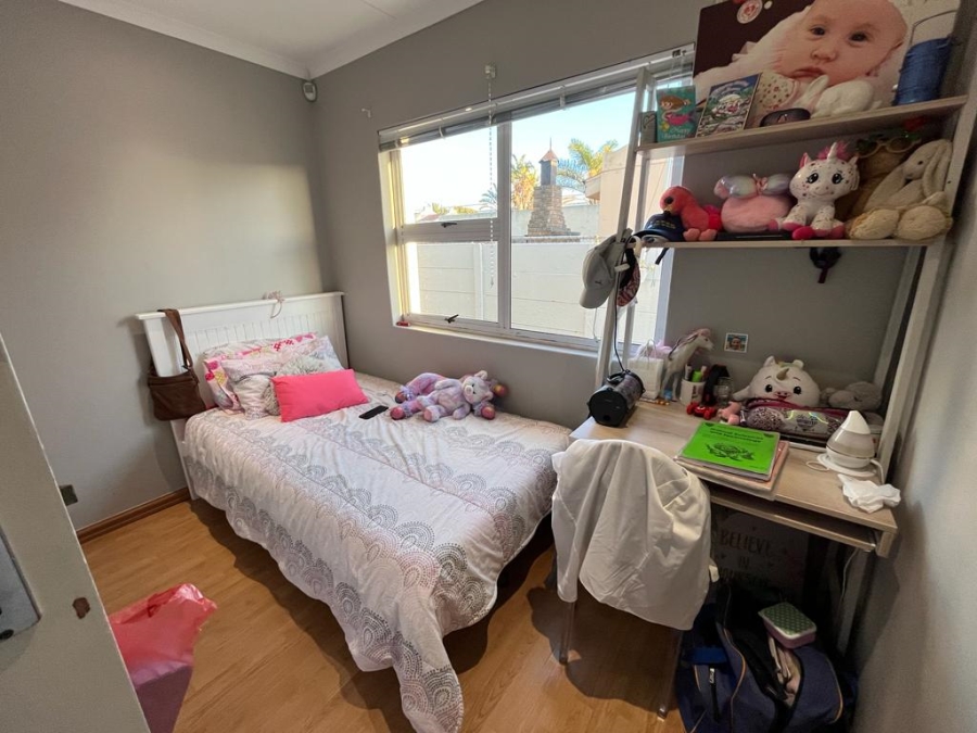 To Let 5 Bedroom Property for Rent in Richwood Western Cape
